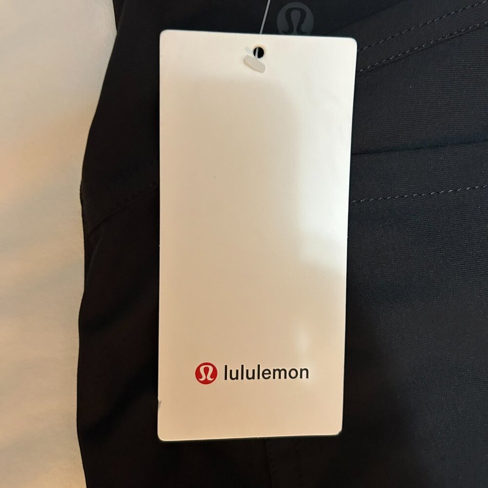 Lululemon NWT Women's Black City Sleek Utilitech Extra-Wide-Leg Pants Size 33 - Picture 4 of 5
